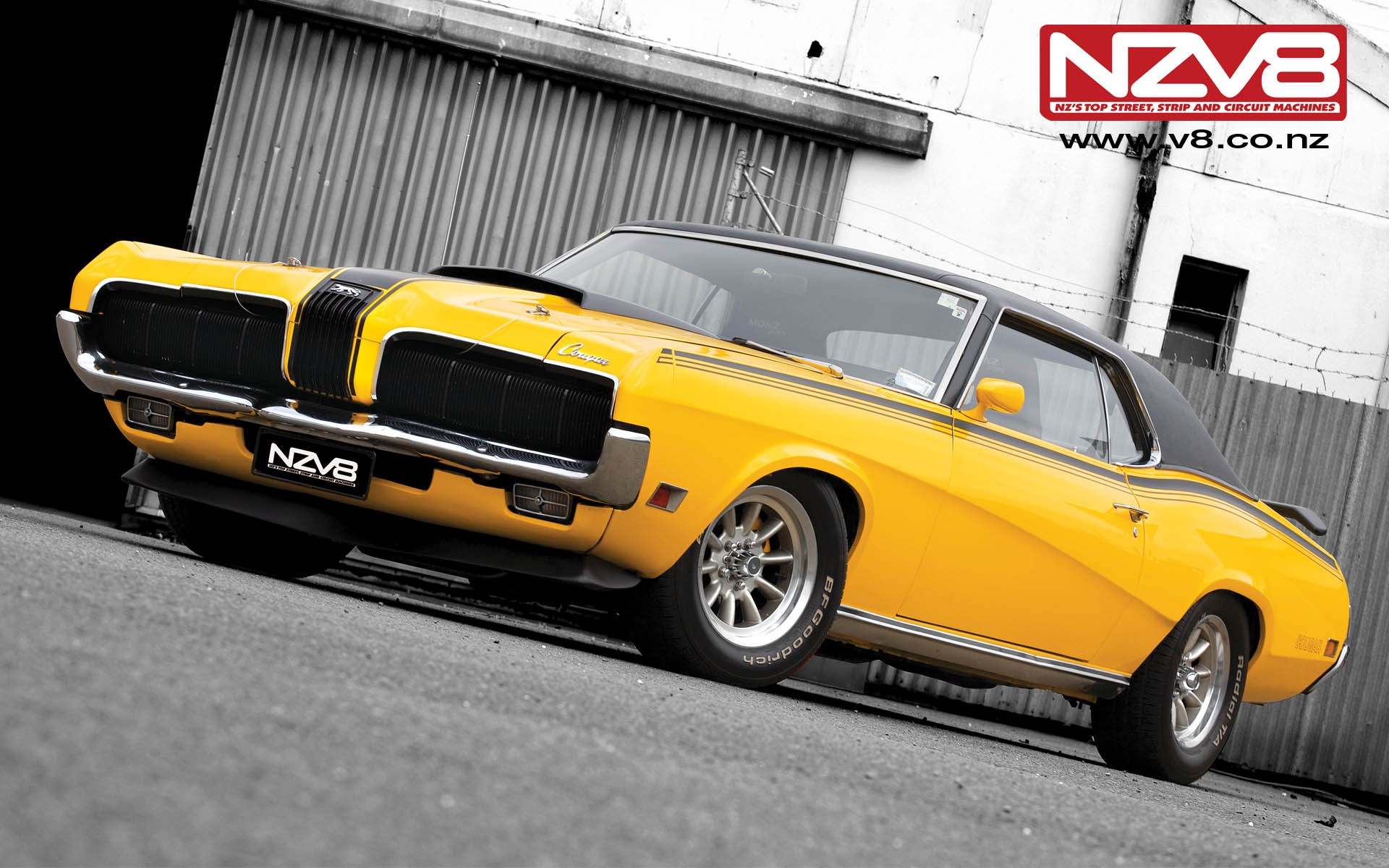 mercury cougar : High Definition Background