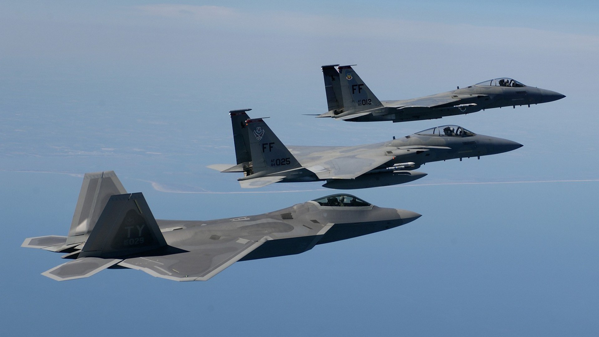 1920x1080 wallpaper desktop lockheed martin f 22 raptor JPG 205 kB