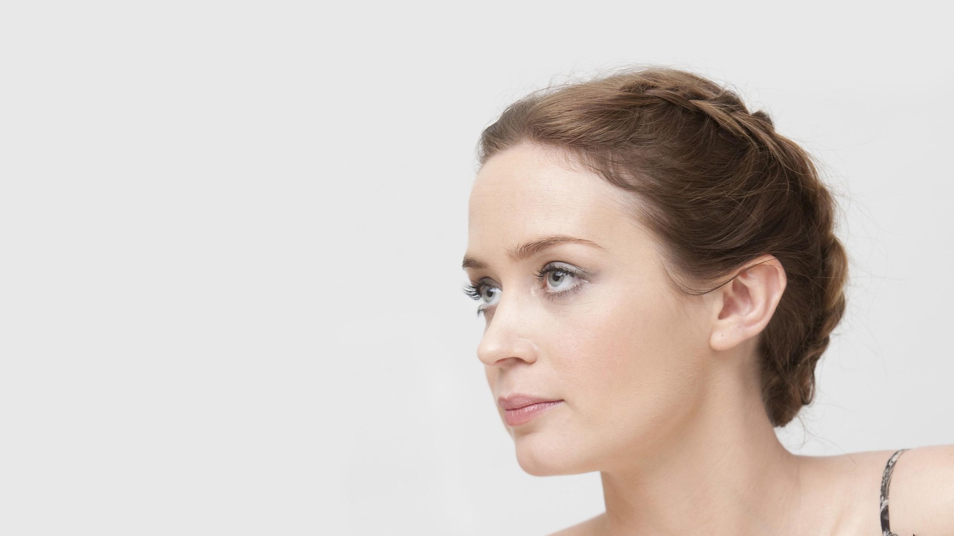 1920x1080 Pretty emily blunt JPG 156 kB