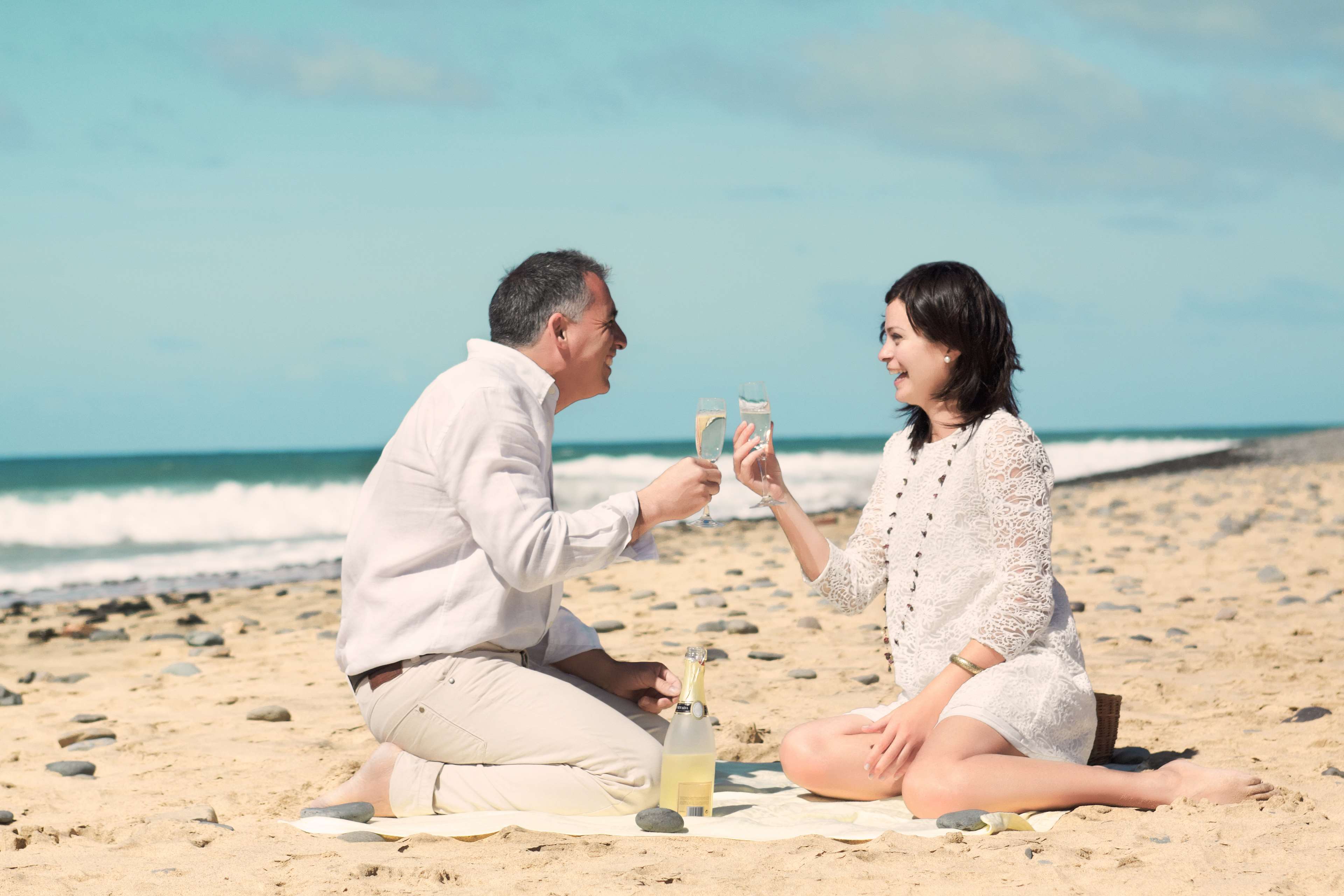 adult, affectionate, alcohol, beach, beautiful, beauty, bonding, caucasian, celebrating, cheerful, comfortable, couple, dancing, drinking, enjoying, female, freedom, freshness, friendship, fun, happiness, having fun,  4k wallpaper