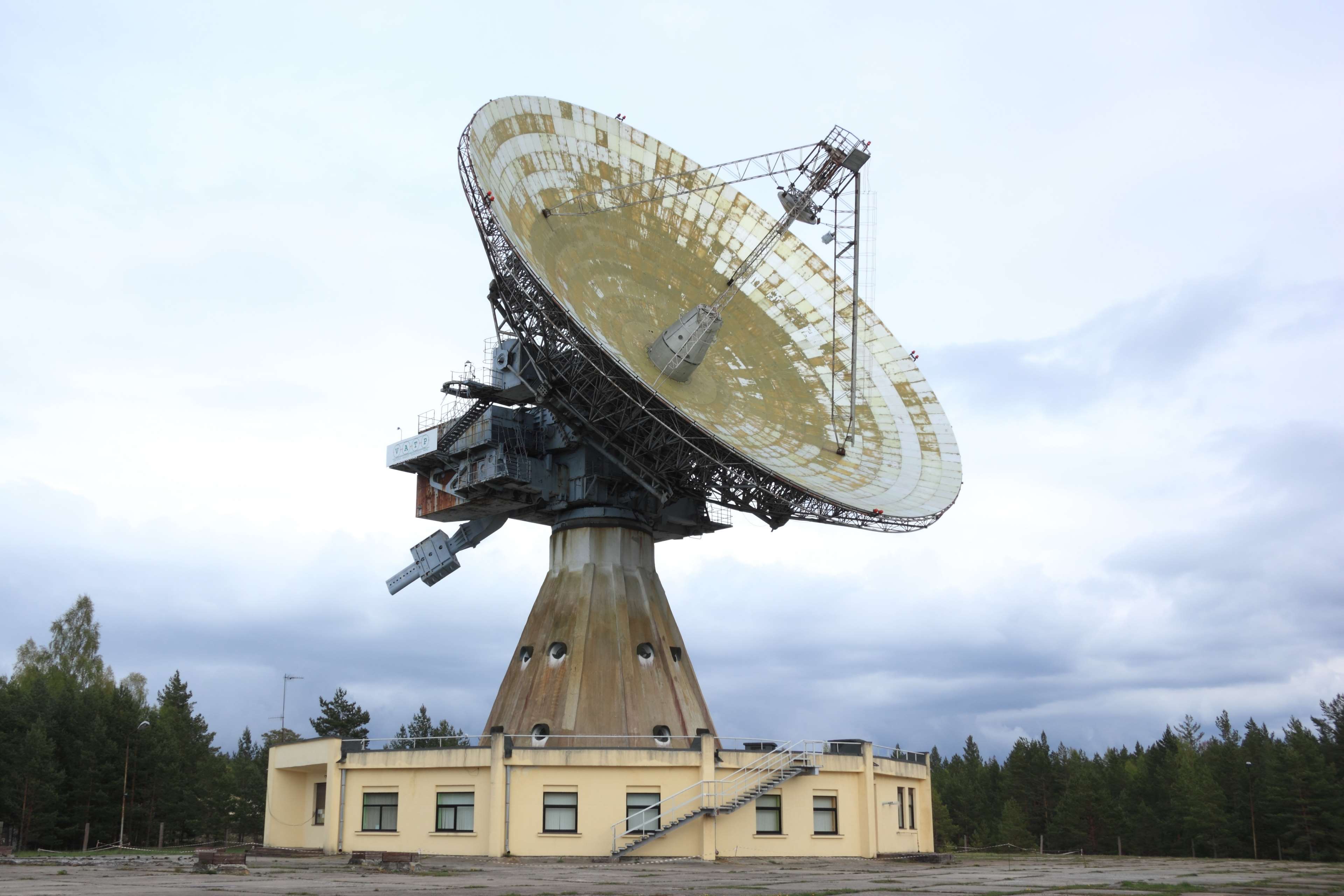 32m, antenna, astronomy, dish, instrument, irbene, latvia, observatory, radio, receiver, research, scientific, soviet, telescope, ussr 4k wallpaper