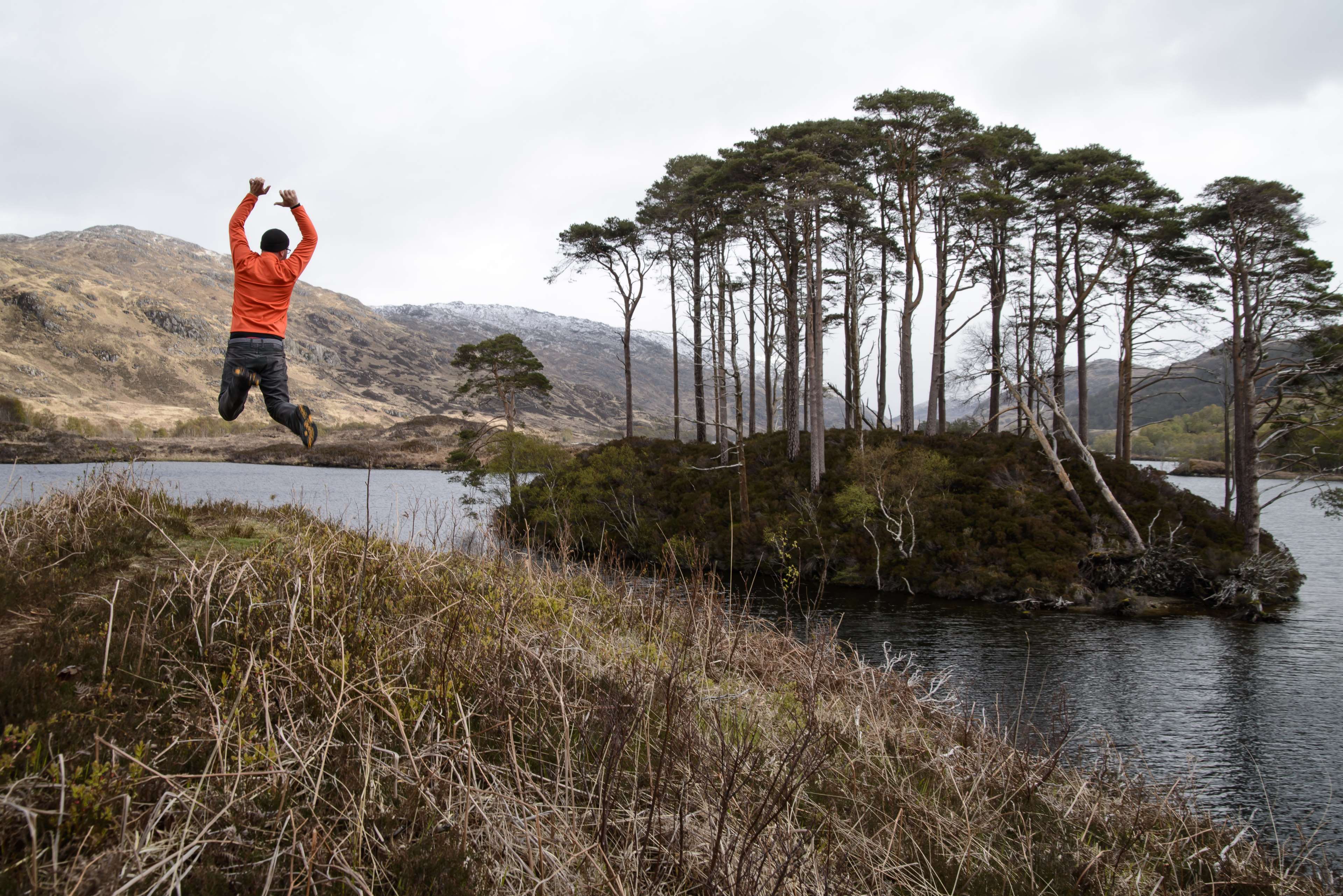 daylight, enjoy, enjoying, enjoyment, environment, fun, grass, happiness, happy, island, joy, joyful, jump, jumping, jumpshot, lake, landscape, leisure, man, mountains, nature photography, outdoors, person, recreation,  4k wallpaper