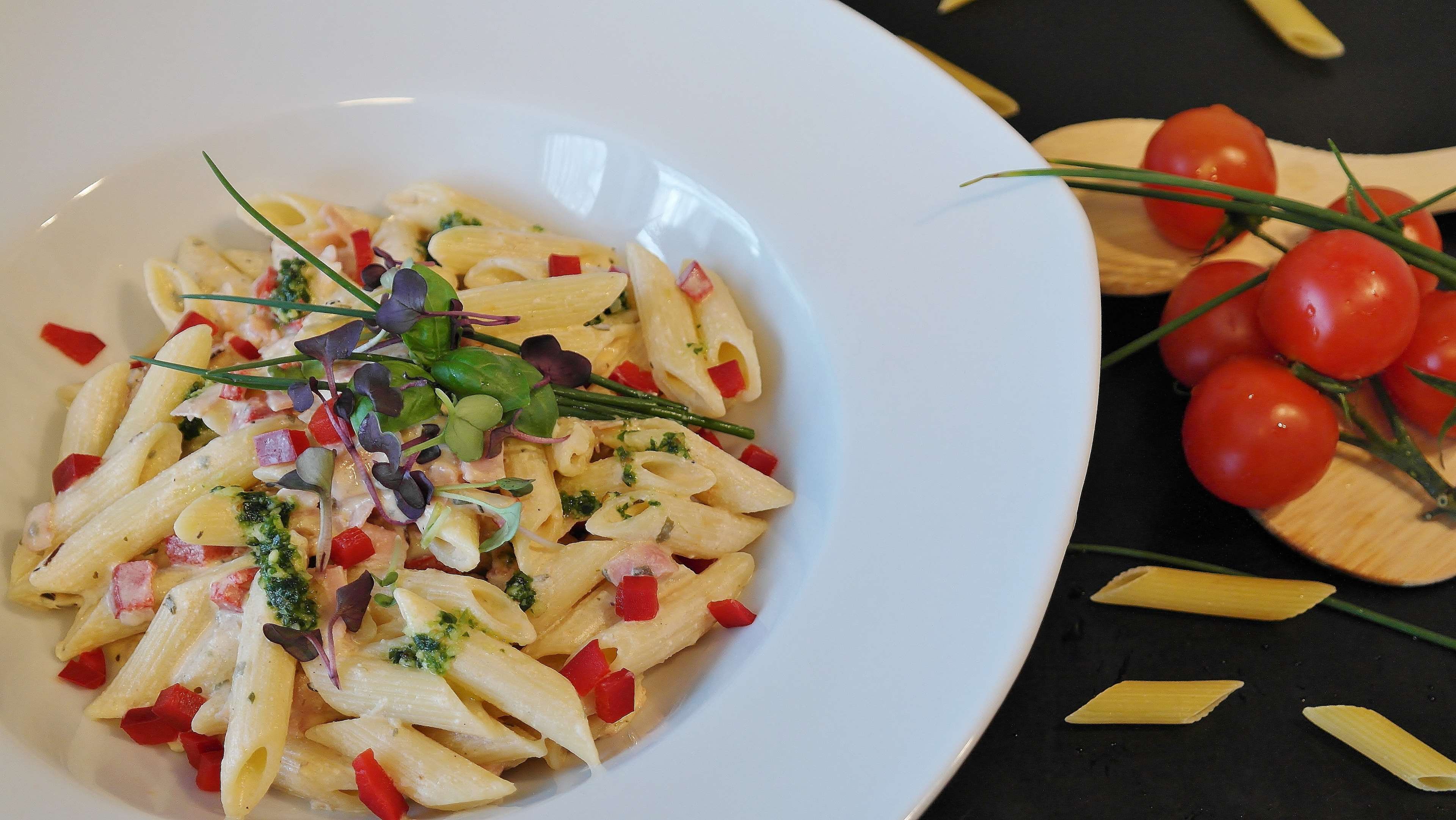 basil, benefit from, cook, cream, cream cheese, delicious, eat, feed, food, frisch, garlic, ham, healthy, hunger, italian, kitchen, mediterranean, noodles, nutrition, pasta, penne, pepper, plate, salt, season, sharp, spic 4k wallpaper