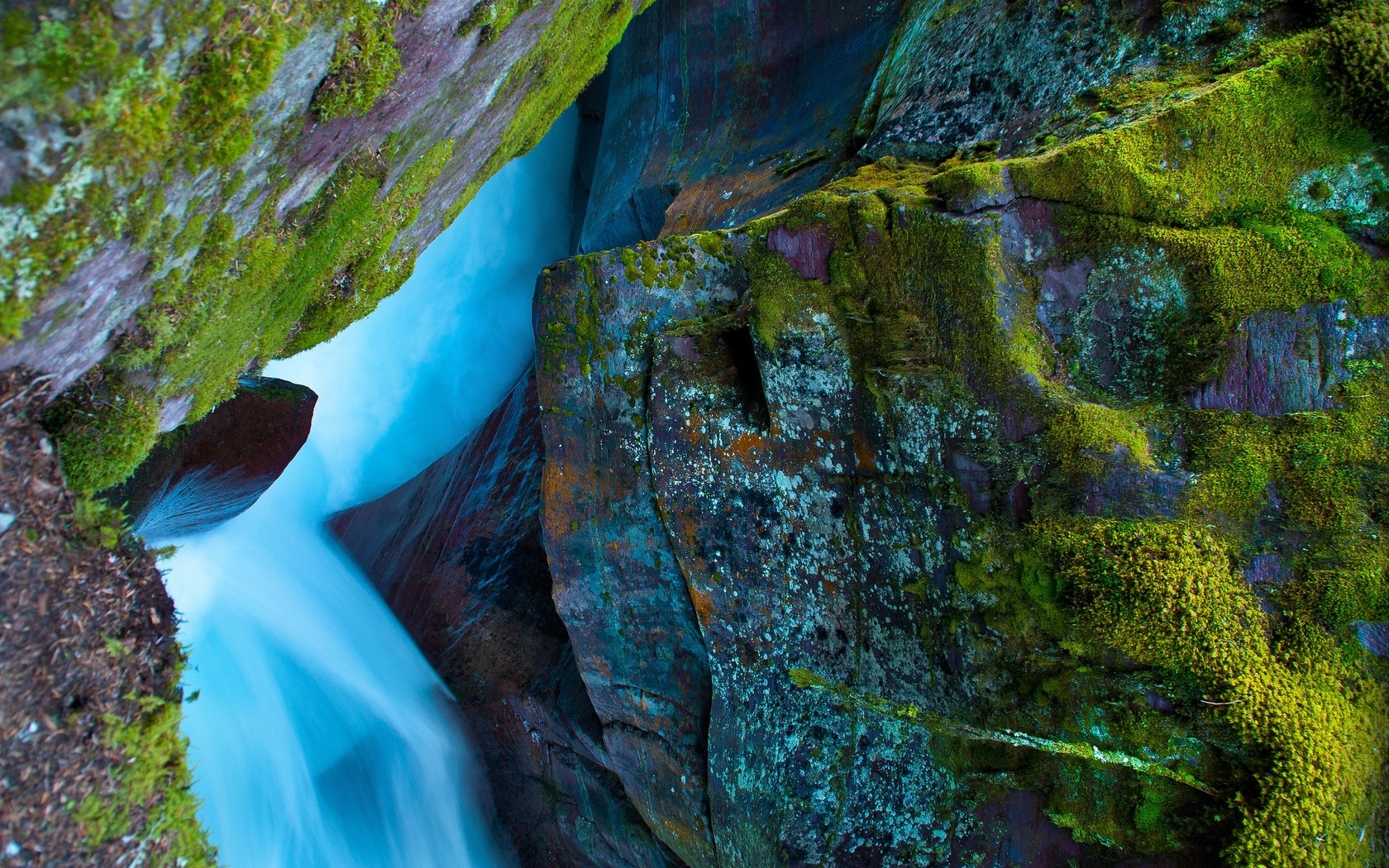 1680x1050 Rocks, Moss, Blue water, Stream wallpaper JPG 